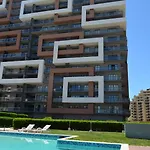 Rocha Tower 4d アパート